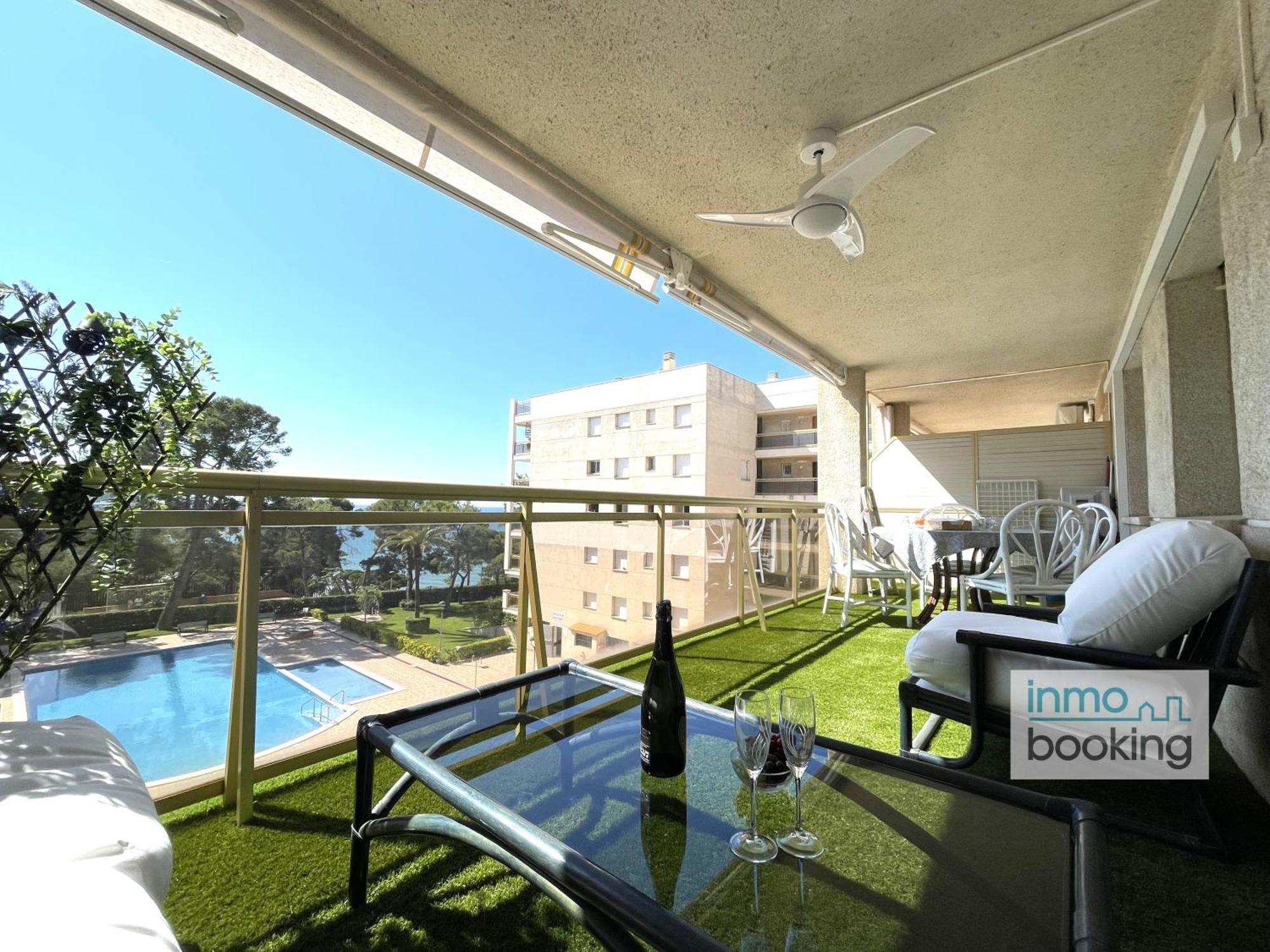 סאלו Sun Beach Cala Dorada מראה חיצוני תמונה