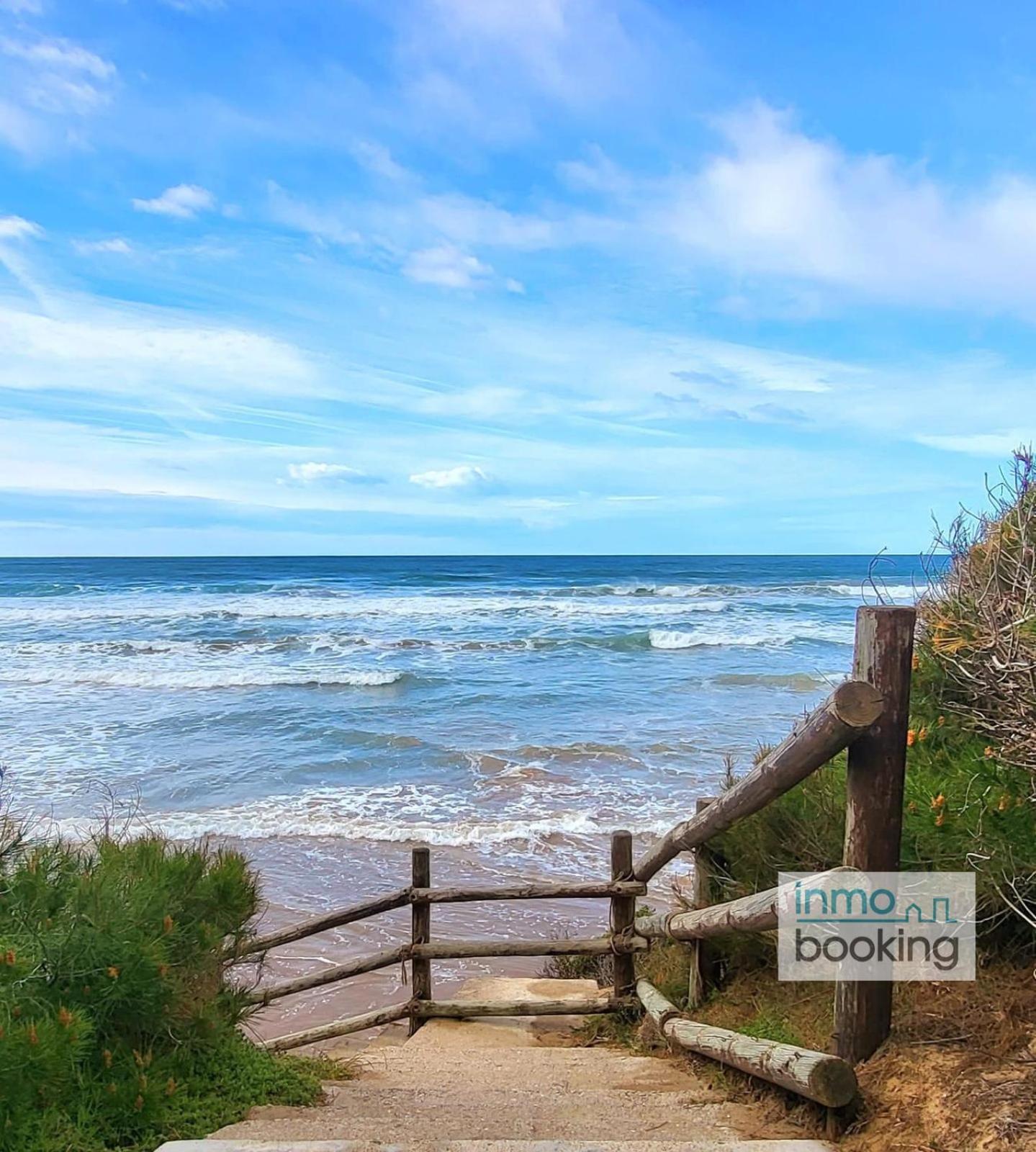סאלו Sun Beach Cala Dorada מראה חיצוני תמונה